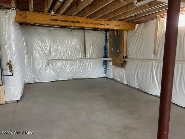 21 Harbor Lane, Colonie, NY 12047