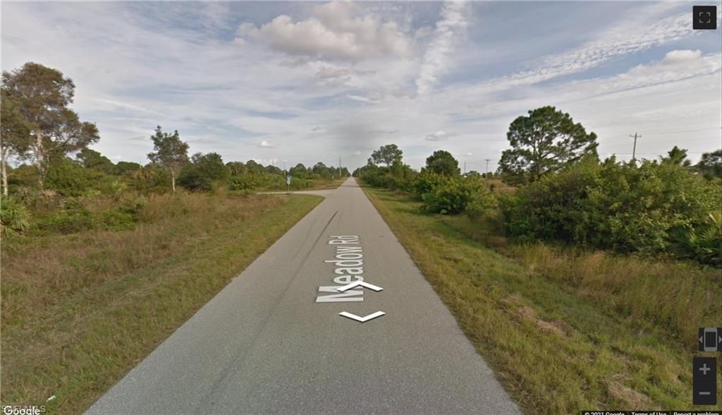2902 Meadow RD, LEHIGH ACRES, FL 33974 — exterior