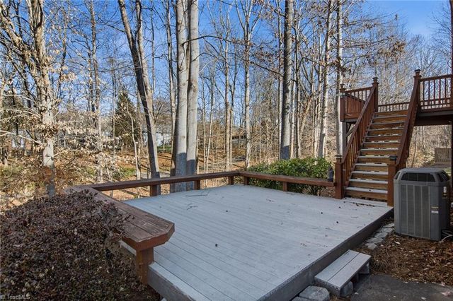 213 Ridgehaven Drive, Winston-salem, NC 27104