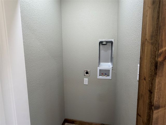 1040 Rays Way, Weatherford, TX 76085
