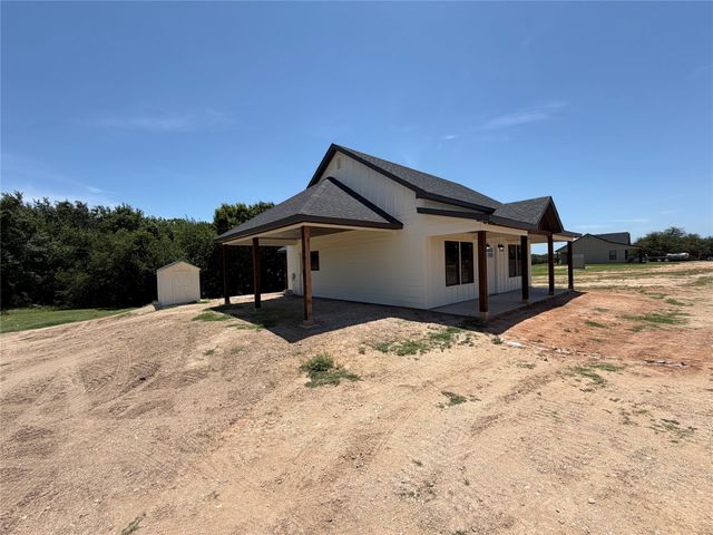 1040 Rays Way, Weatherford, TX 76085