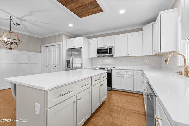 215 S Grape Street, Pinebluff, NC 28373