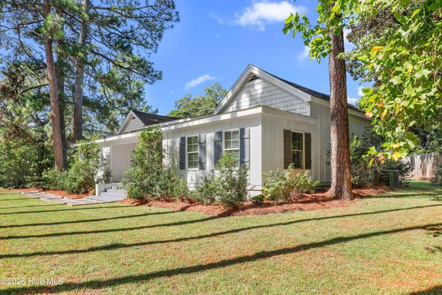 215 S Grape Street, Pinebluff, NC 28373