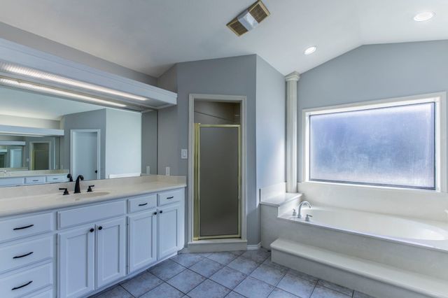 100 Spring Oak Street, Lacy Lakeview, TX 76705