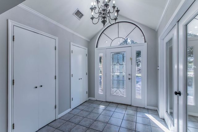 100 Spring Oak Street, Lacy Lakeview, TX 76705