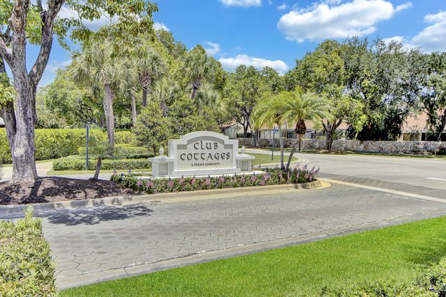 106 Club Drive, Palm Beach Gardens, FL 33418