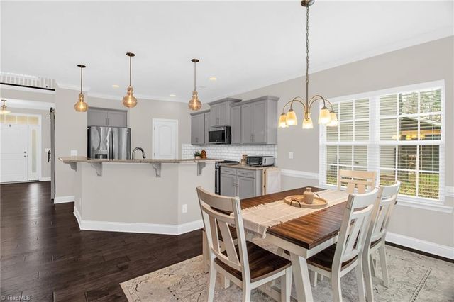 2502 Redwood Hill Court, Kernersville, NC 27284