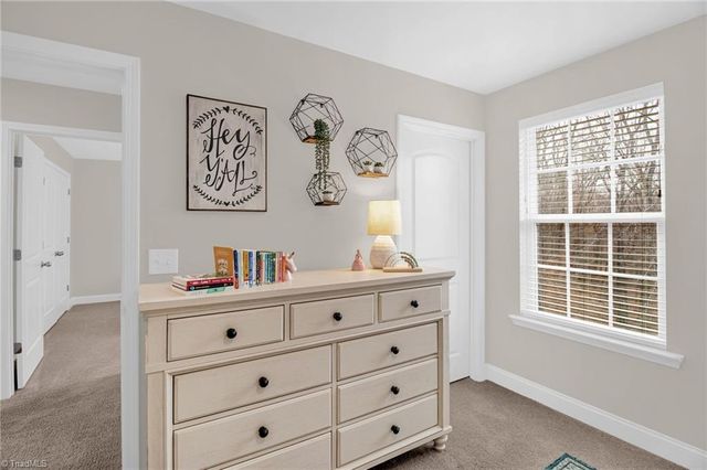 2502 Redwood Hill Court, Kernersville, NC 27284