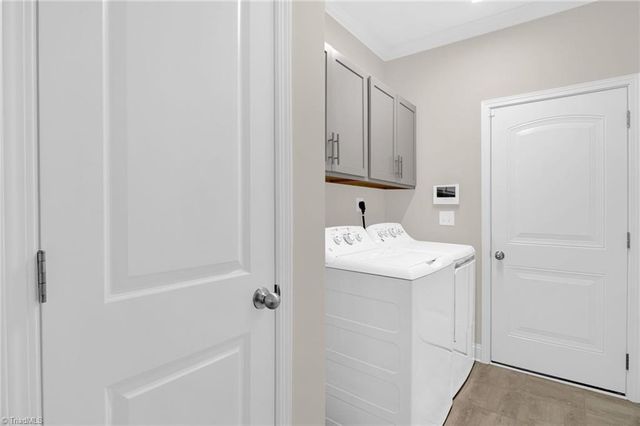 2502 Redwood Hill Court, Kernersville, NC 27284