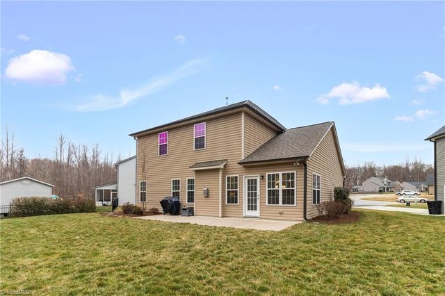 2502 Redwood Hill Court, Kernersville, NC 27284