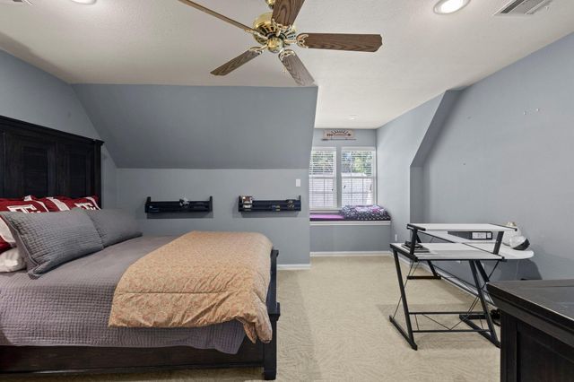 1429 Graham Lane, Port Neches, TX 77651