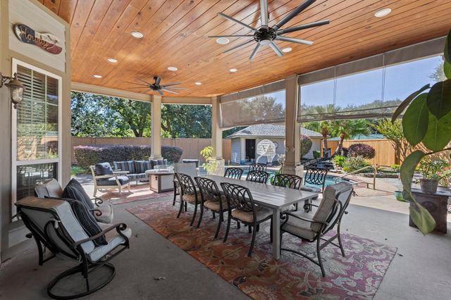 1429 Graham Lane, Port Neches, TX 77651