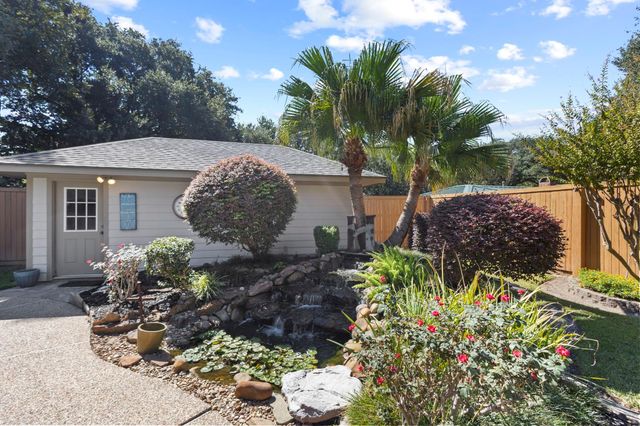 1429 Graham Lane, Port Neches, TX 77651