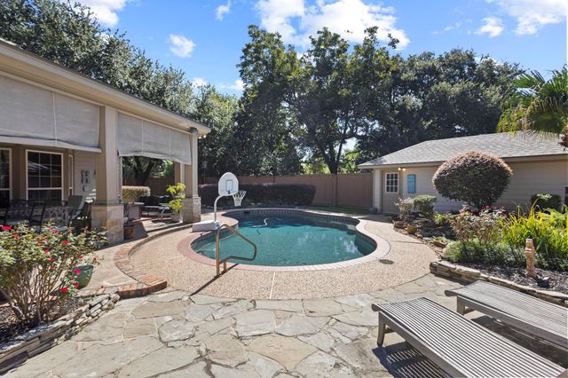 1429 Graham Lane, Port Neches, TX 77651