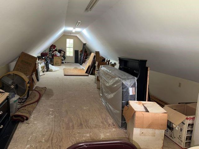 1429 Graham Lane, Port Neches, TX 77651