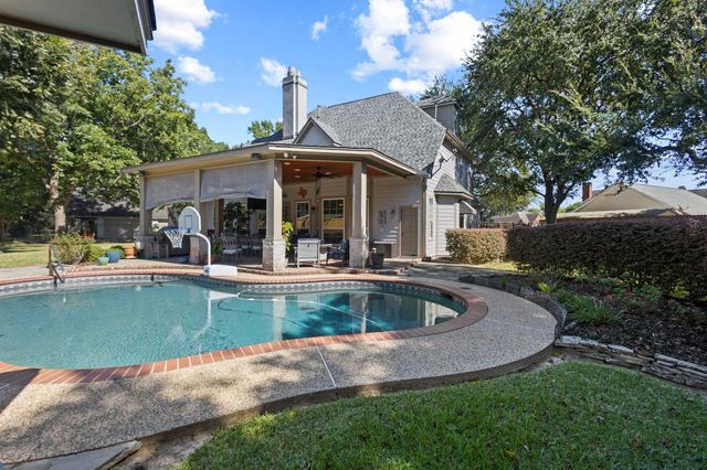 1429 Graham Lane, Port Neches, TX 77651