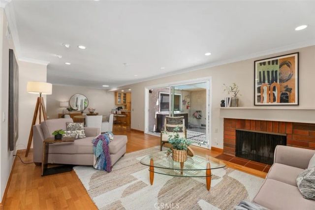 17261 Citron, Irvine, CA 92612