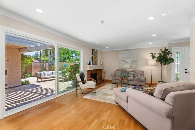 17261 Citron, Irvine, CA 92612