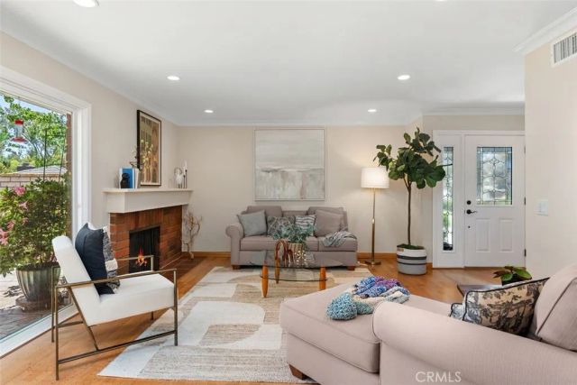 17261 Citron, Irvine, CA 92612