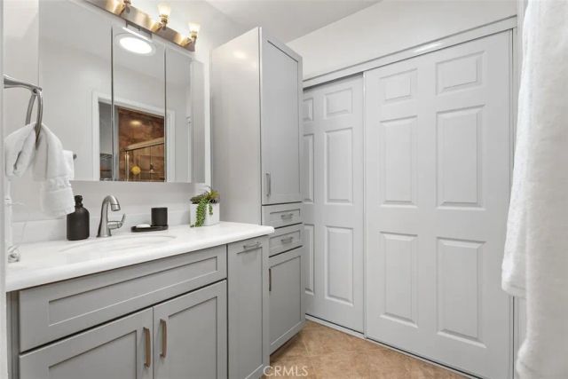 17261 Citron, Irvine, CA 92612