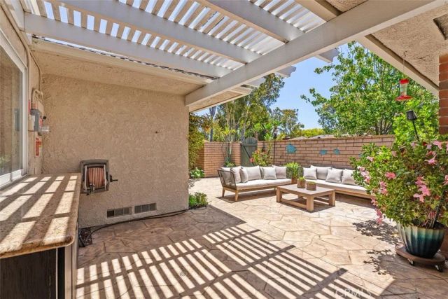 17261 Citron, Irvine, CA 92612
