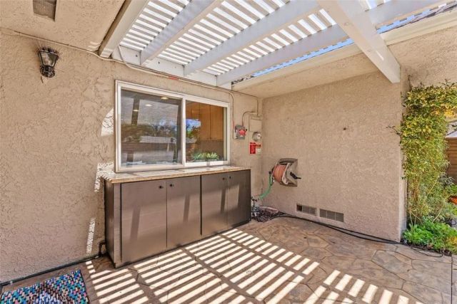 17261 Citron, Irvine, CA 92612