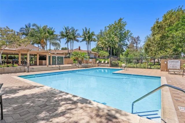 17261 Citron, Irvine, CA 92612