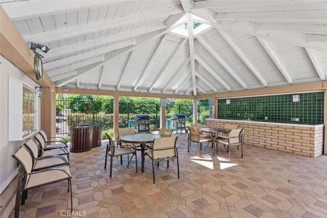 17261 Citron, Irvine, CA 92612