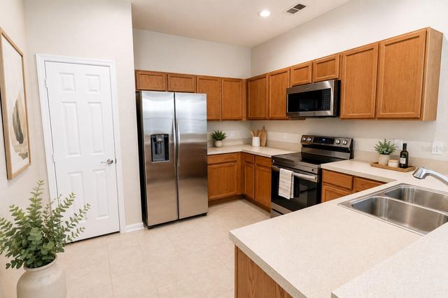 1323 SHALLCROSS AVENUE, Orlando, FL 32828