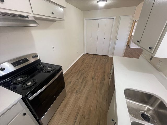 3149 Tudor Lane 3151, Irving, TX 75060