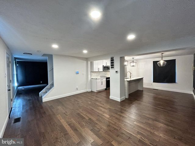 9 GAROBE CT, Baltimore, MD 21207