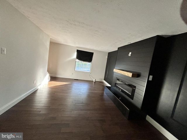 9 GAROBE CT, Baltimore, MD 21207