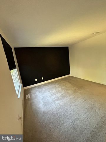 9 GAROBE CT, Baltimore, MD 21207
