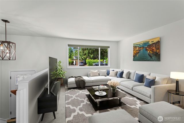 29718 3rd Avenue S, Federal Way, WA 98003