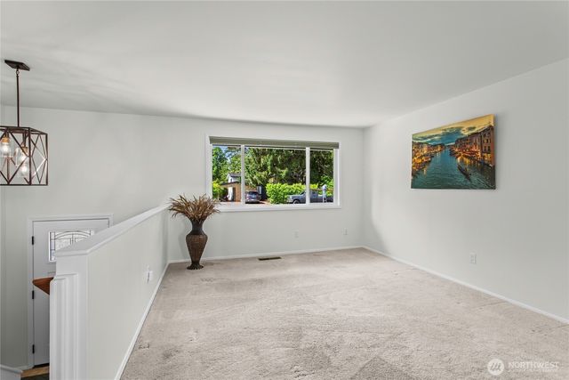 29718 3rd Avenue S, Federal Way, WA 98003