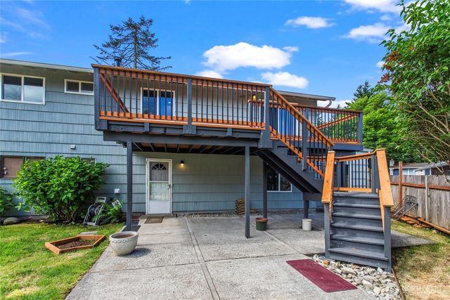 29718 3rd Avenue S, Federal Way, WA 98003