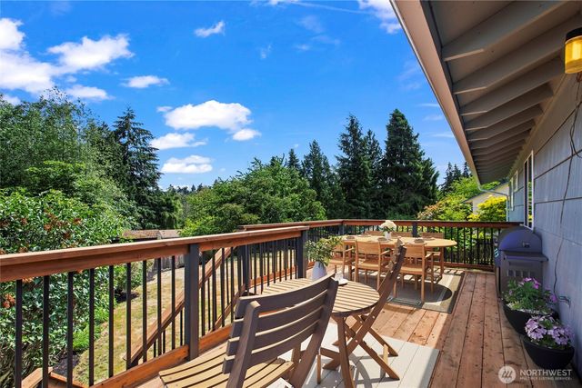 29718 3rd Avenue S, Federal Way, WA 98003