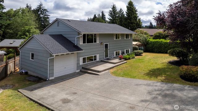 29718 3rd Avenue S, Federal Way, WA 98003