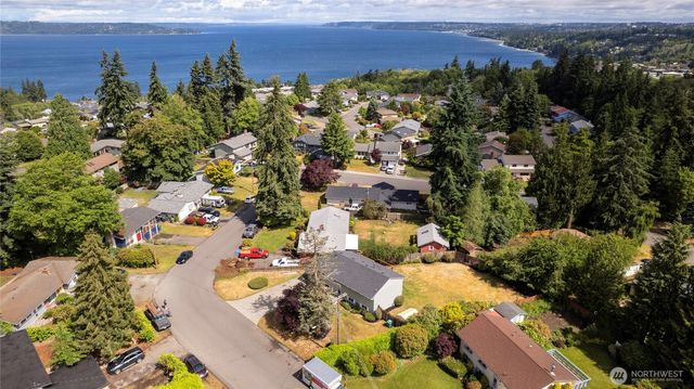 29718 3rd Avenue S, Federal Way, WA 98003