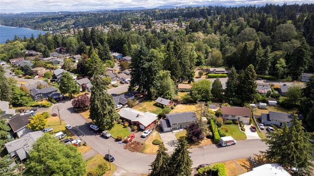 29718 3rd Avenue S, Federal Way, WA 98003