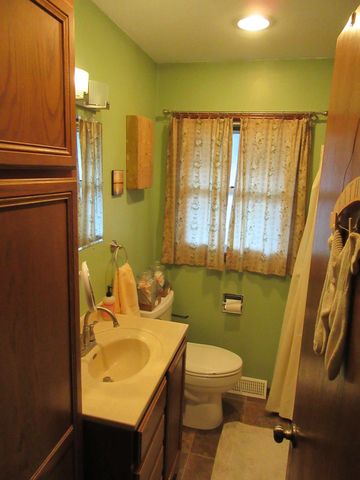 6435 N Wendell St, Park City, KS 67219