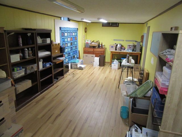 6435 N Wendell St, Park City, KS 67219