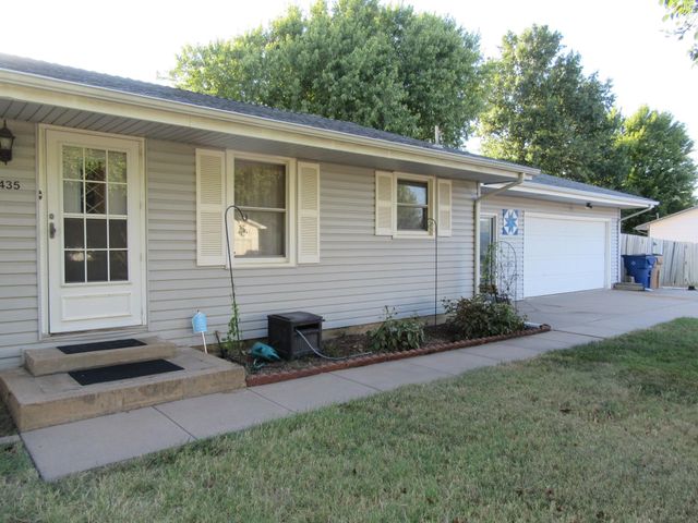 6435 N Wendell St, Park City, KS 67219