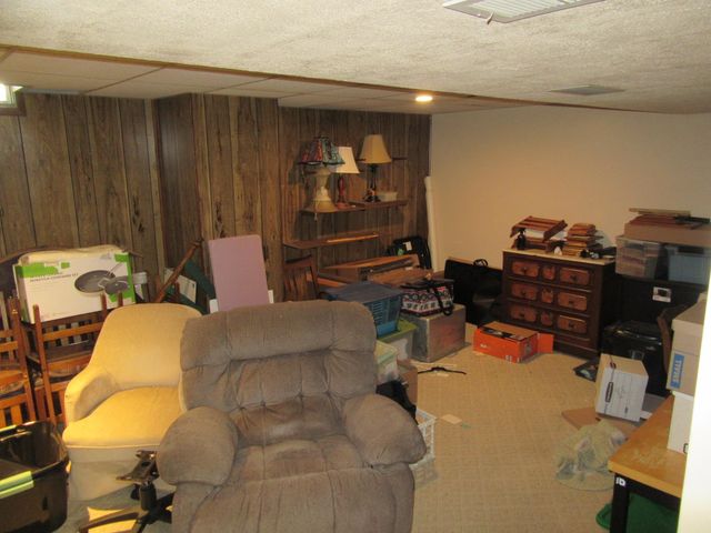 6435 N Wendell St, Park City, KS 67219