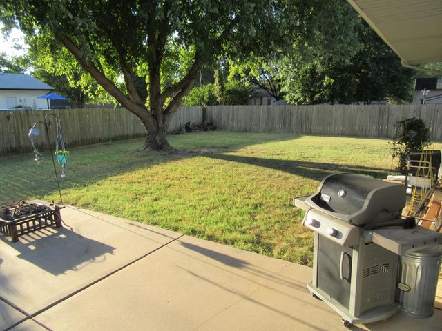 6435 N Wendell St, Park City, KS 67219