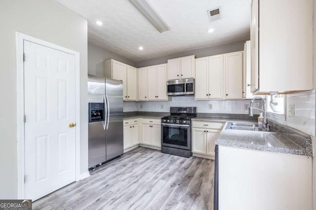 139 Haven Oak Way, Lawrenceville, GA 30044