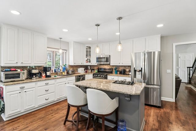 40032 N Trevino Lane, Antioch, IL 60002