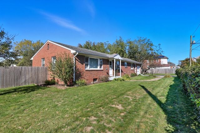 20 Connolly St, Springfield, MA 01151