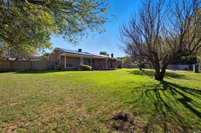 20 Connolly St, Springfield, MA 01151
