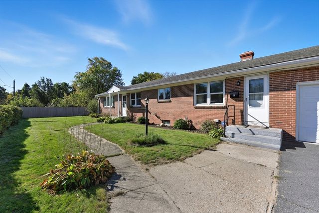 20 Connolly St, Springfield, MA 01151